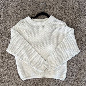 Universal Thread Cream Textured Crewneck Sweater